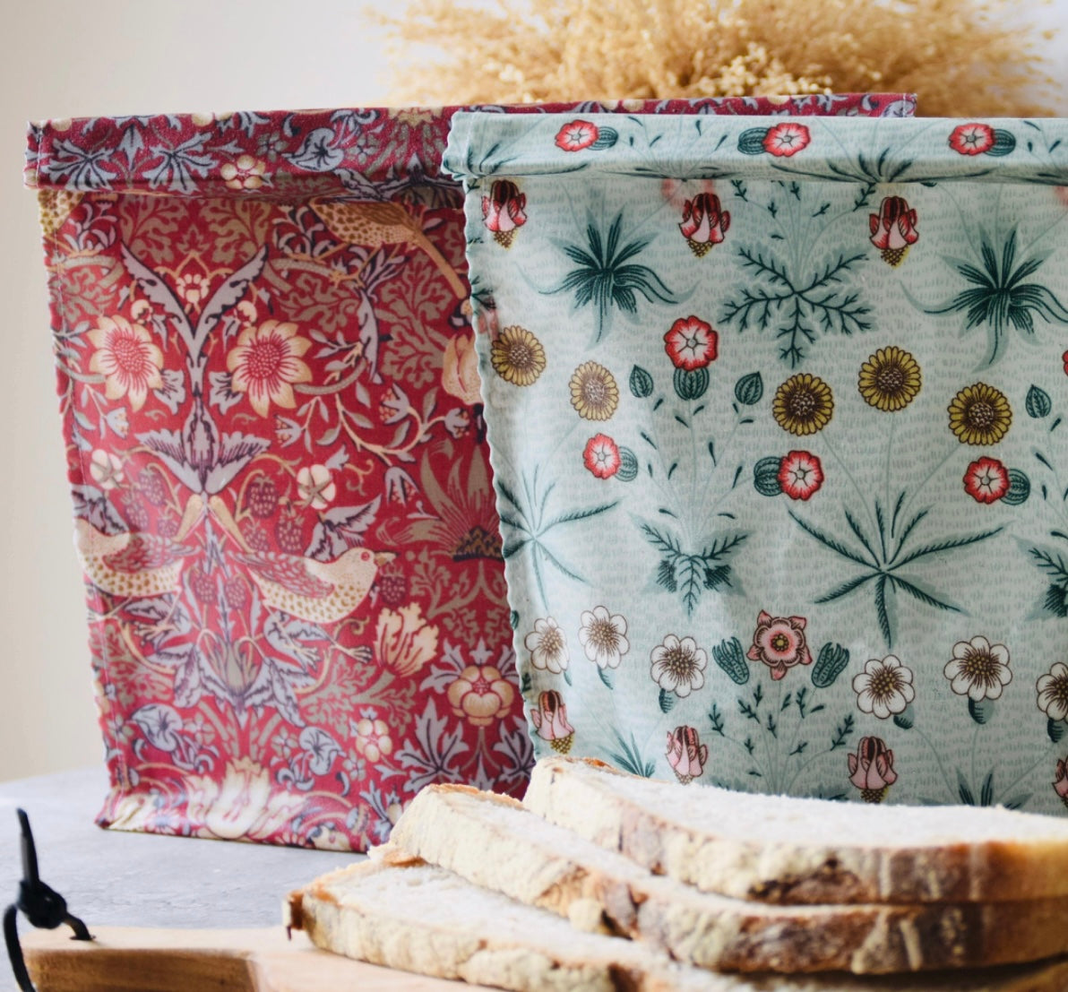 THE Bread Bag- William Morris Daisy