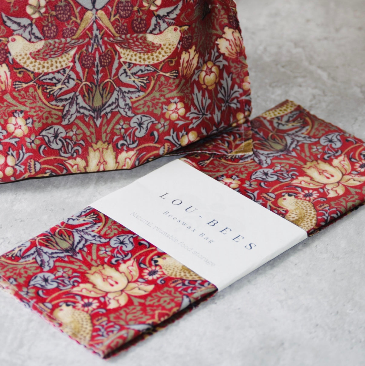 THE Bread Bag- William Morris Strawberry Thief (Red)