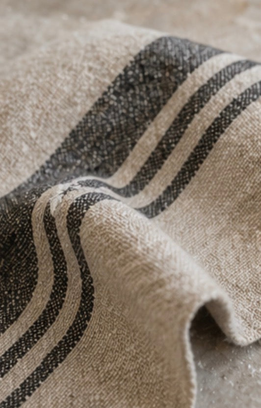 THE Couche Cloth | Heavy Linen Boarder
