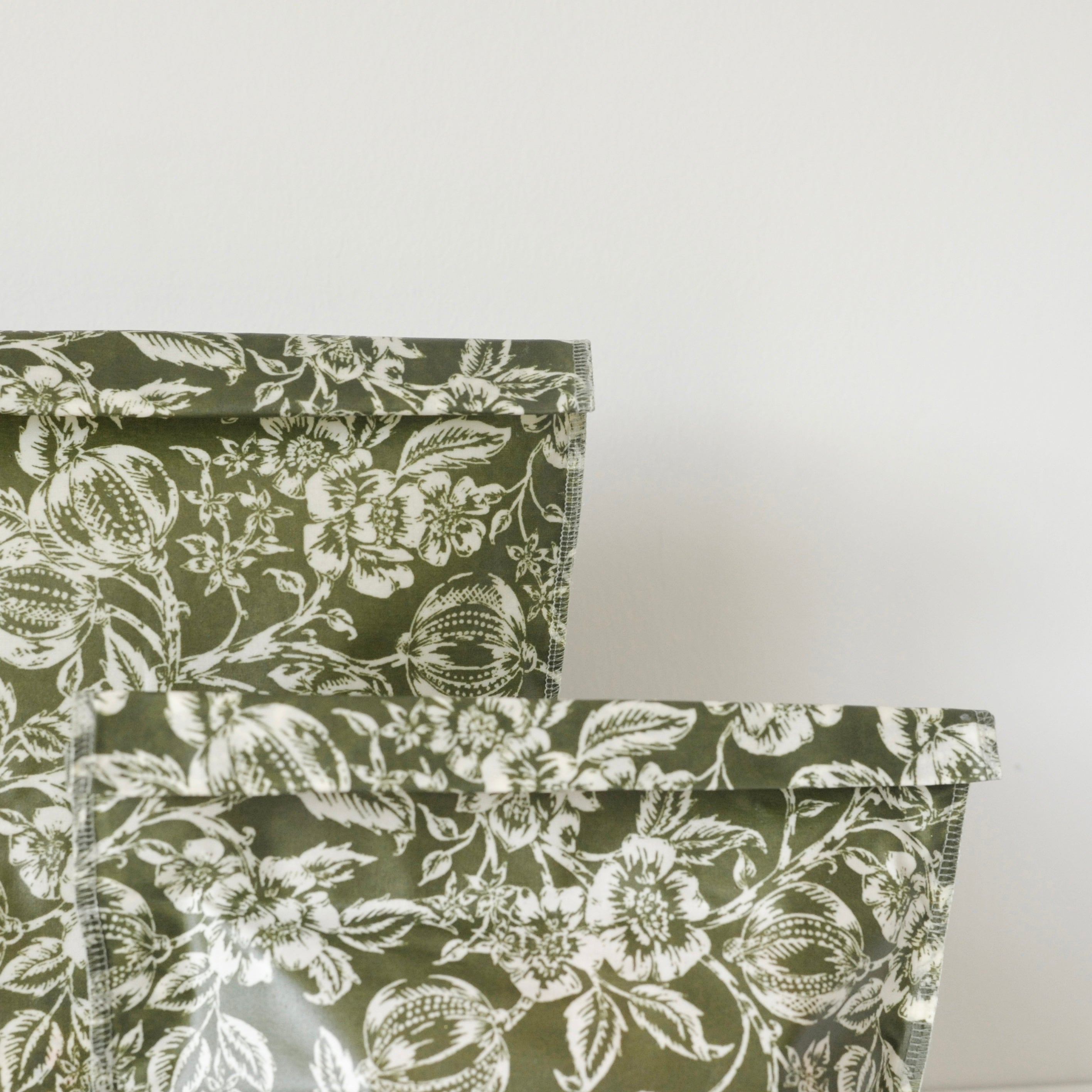 THE Bread Bag - Olive Heritage Floral